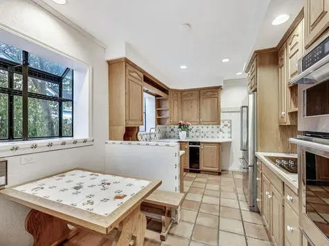 2929 Indianwood Road Wilmette IL 60091
