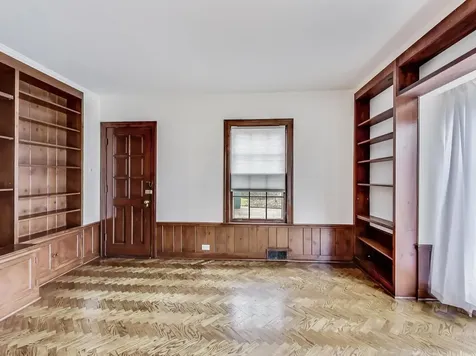 2929 Indianwood Road Wilmette IL 60091