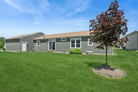 1441 Harvest Court Grayslake IL 60030
