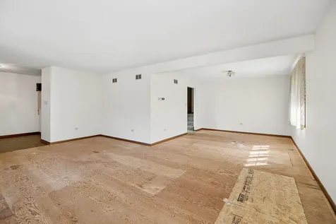 14015 South Cherokee Trail Homer Glen IL 60491