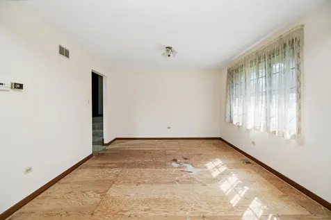 14015 South Cherokee Trail Homer Glen IL 60491