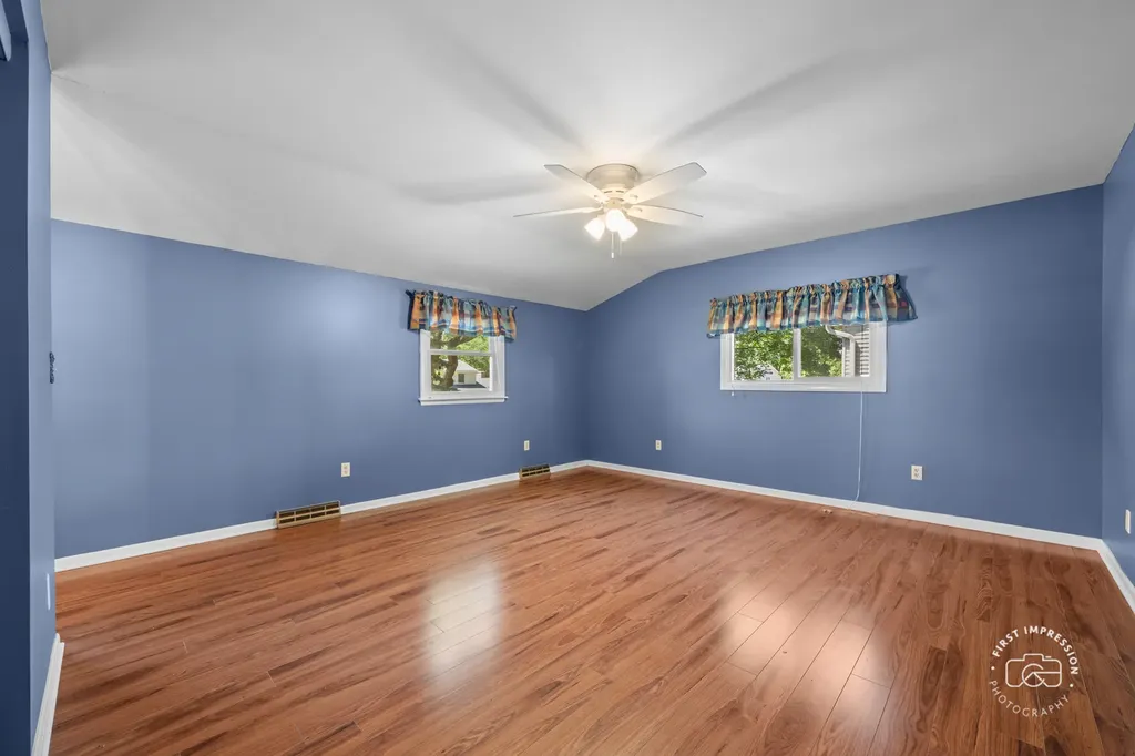 877 North Fordham Avenue Aurora IL 60506