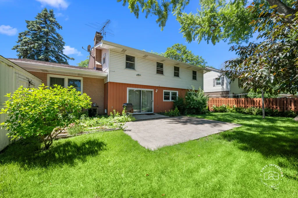 877 North Fordham Avenue Aurora IL 60506