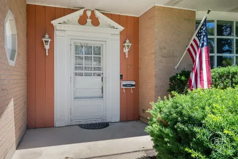 877 North Fordham Avenue Aurora IL 60506