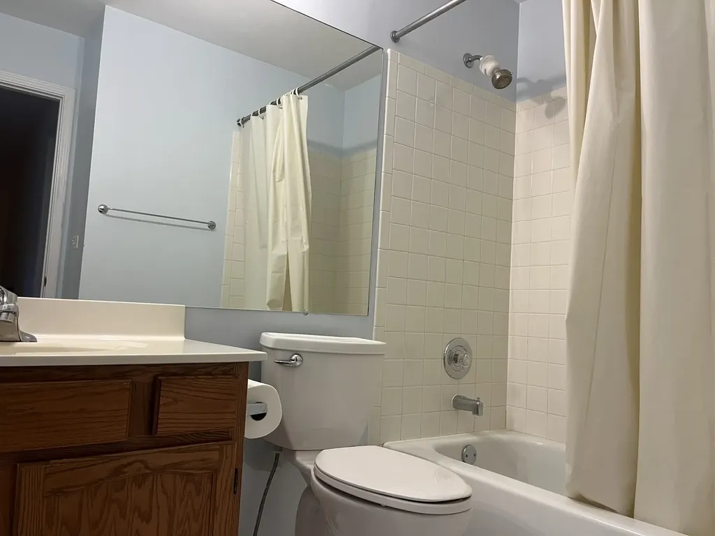 650 Shallow Cove Road Lake Zurich IL 60047