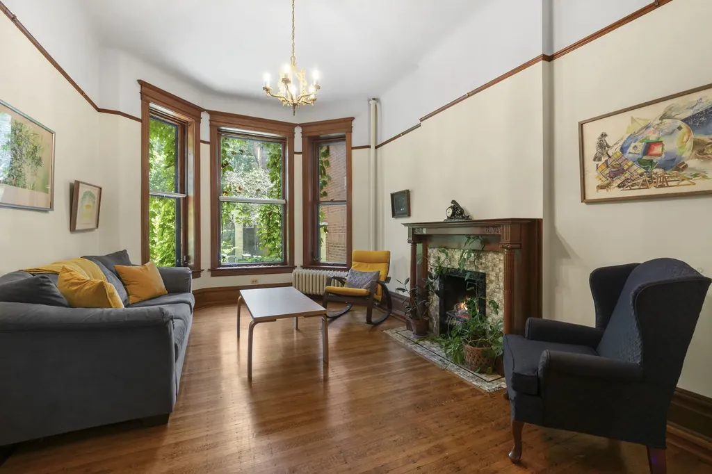5744 South Kenwood Avenue Chicago IL 60637