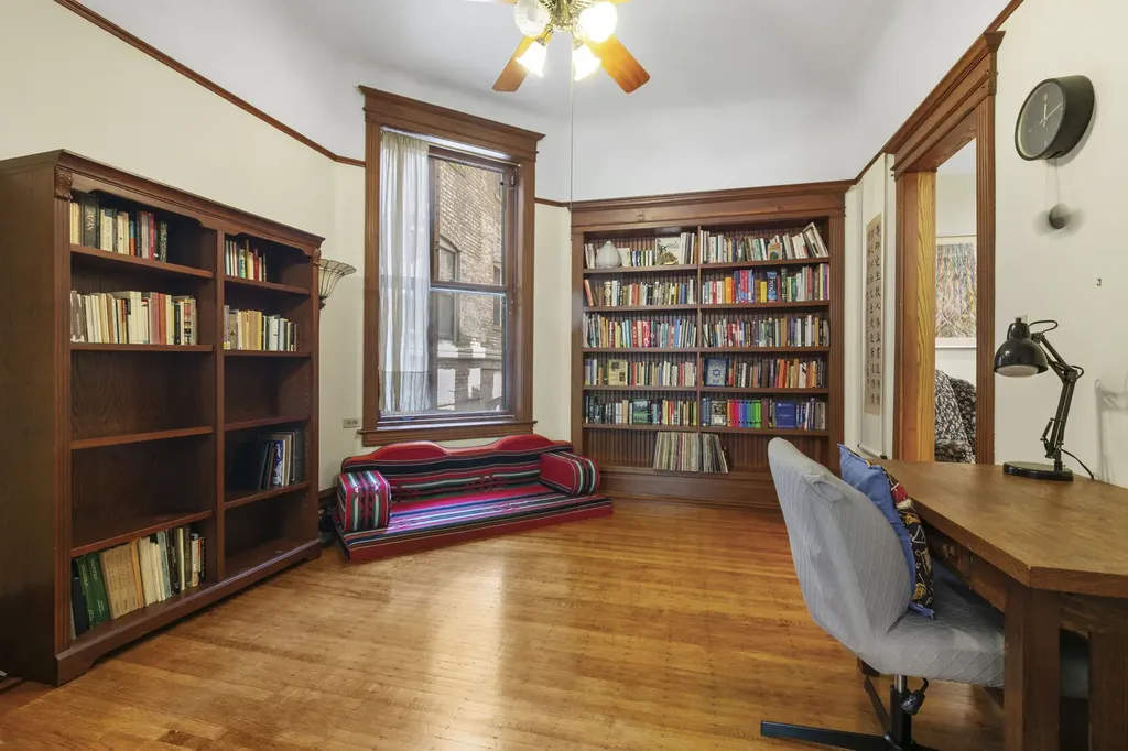 5744 South Kenwood Avenue Chicago IL 60637