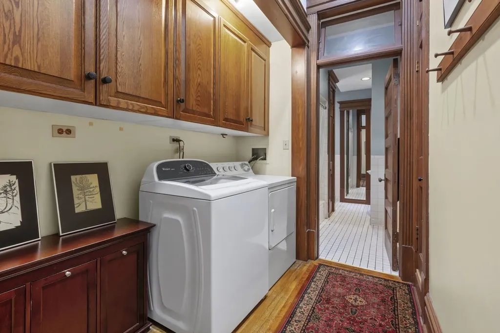 5744 South Kenwood Avenue Chicago IL 60637