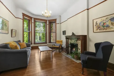 5744 South Kenwood Avenue Chicago IL 60637