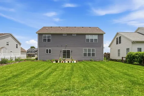 311 Bradford Avenue Savoy IL 61874