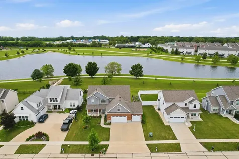 311 Bradford Avenue Savoy IL 61874