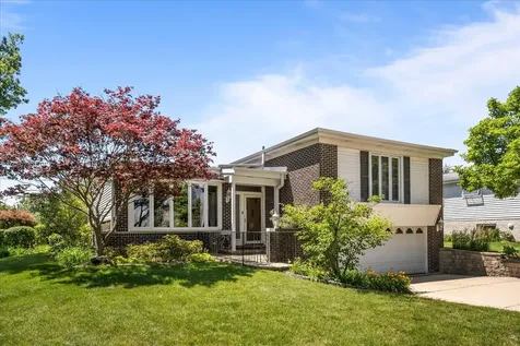 7615 Arcadia Street Morton Grove IL 60053