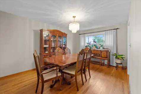 7615 Arcadia Street Morton Grove IL 60053