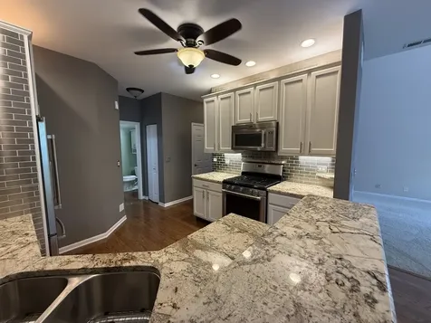 2896 Falling Waters Lane Lindenhurst IL 60046