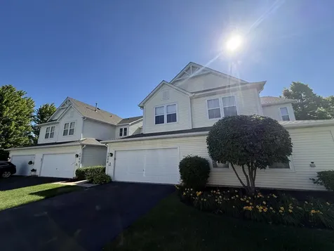 2896 Falling Waters Lane Lindenhurst IL 60046