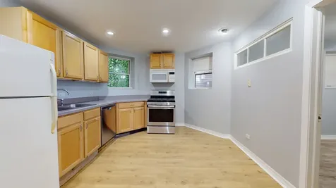 1228 West Glenlake Avenue Chicago IL 60660