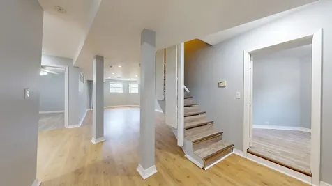 1228 West Glenlake Avenue Chicago IL 60660