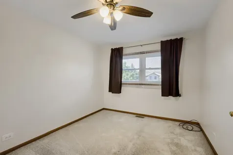 7604 Bristol Lane Hanover Park IL 60133