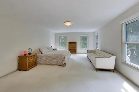 4269 Terri Lyn Lane Northbrook IL 60062