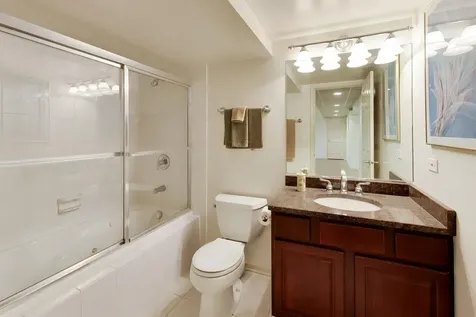4269 Terri Lyn Lane Northbrook IL 60062