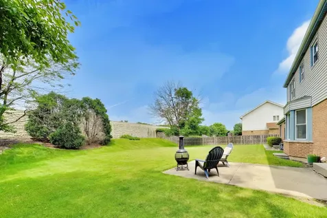 4269 Terri Lyn Lane Northbrook IL 60062