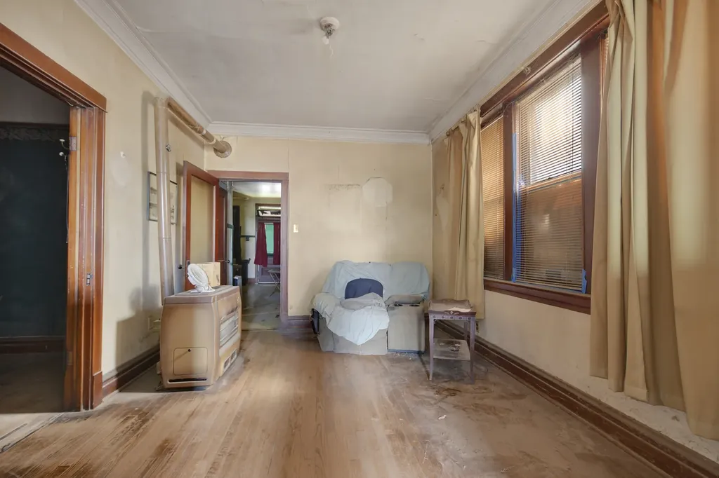 3018 West 42nd Street Chicago IL 60632