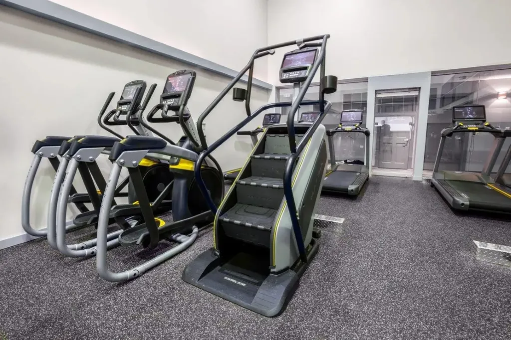 4121 Landing Drive Aurora IL 60504