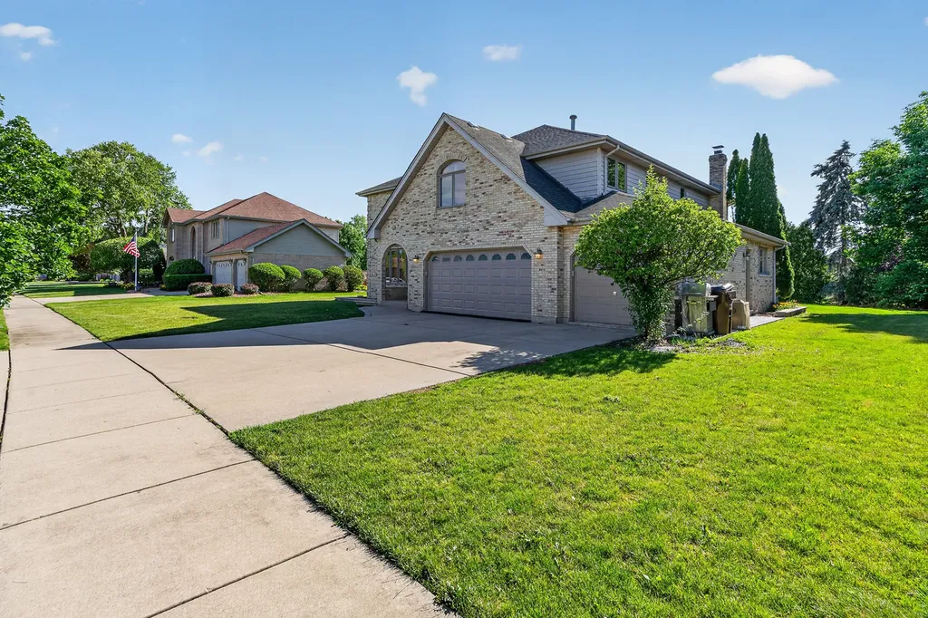 19902 Green Meadows Parkway Mokena IL 60448