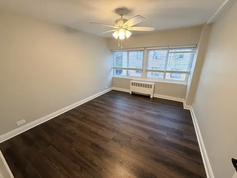 2020 West Farwell Avenue Chicago IL 60645