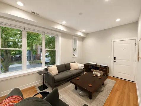 2604 North Drake Avenue Chicago IL 60647
