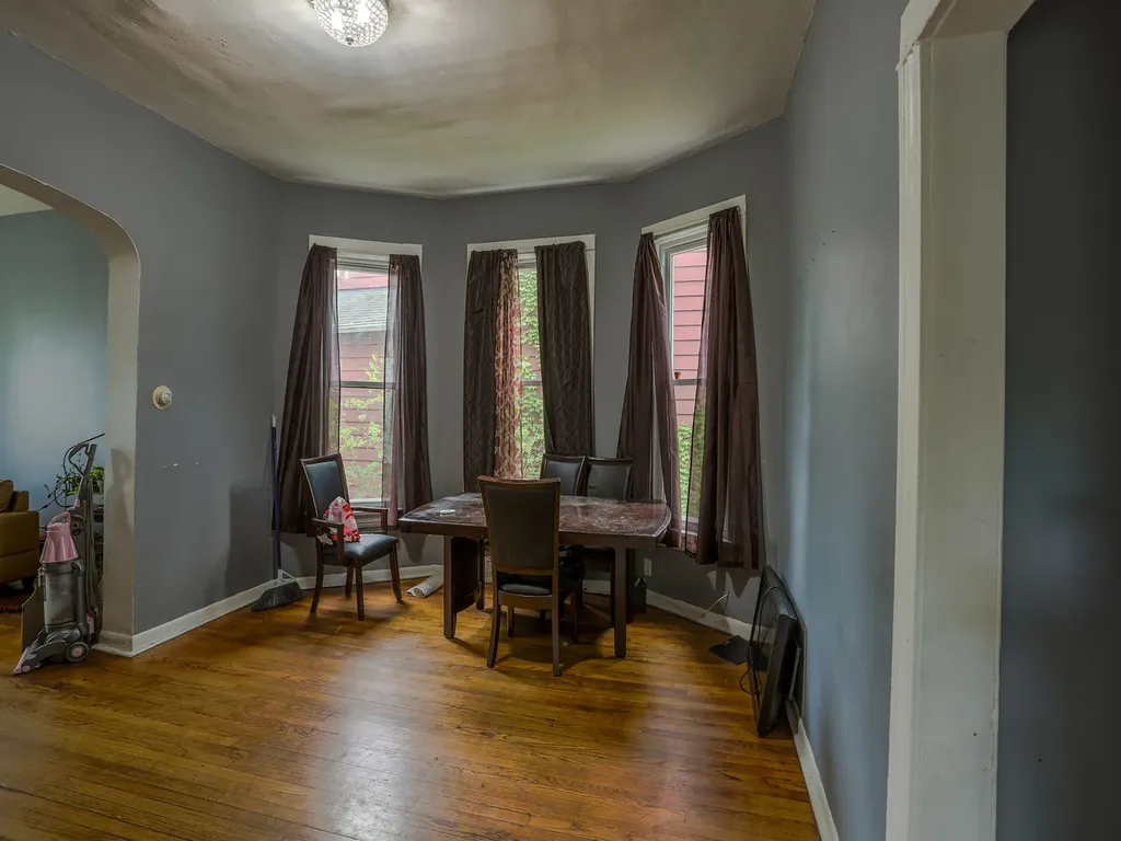 224 North Lockwood Avenue Chicago IL 60644