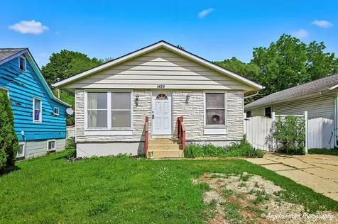 1429 North Pleasant Drive Round Lake Beach IL 60073