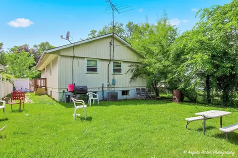 1429 North Pleasant Drive Round Lake Beach IL 60073