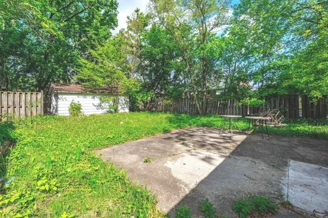 389 West 12th Street Chicago Heights IL 60411