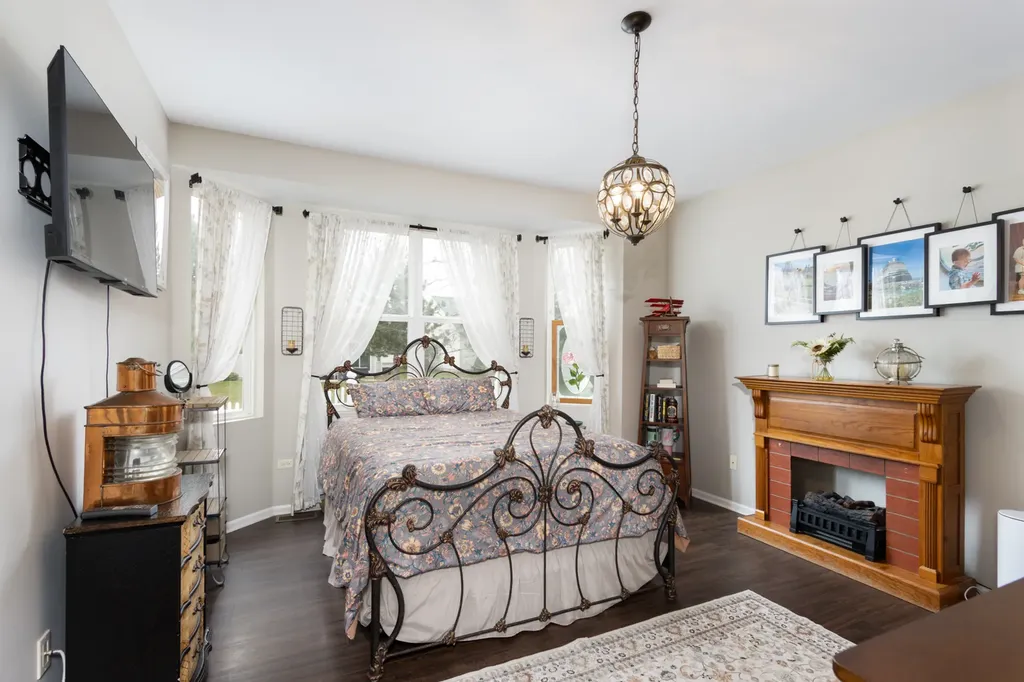 13173 Stonebridge Lane Huntley IL 60142