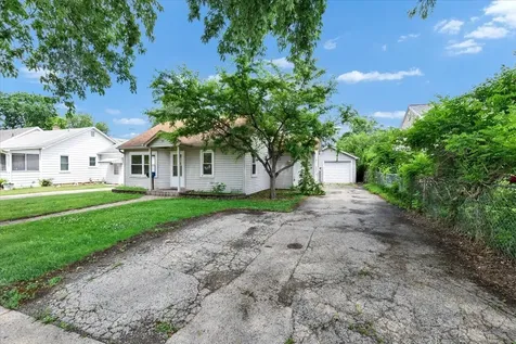 57 Wheeling Avenue Wheeling IL 60090