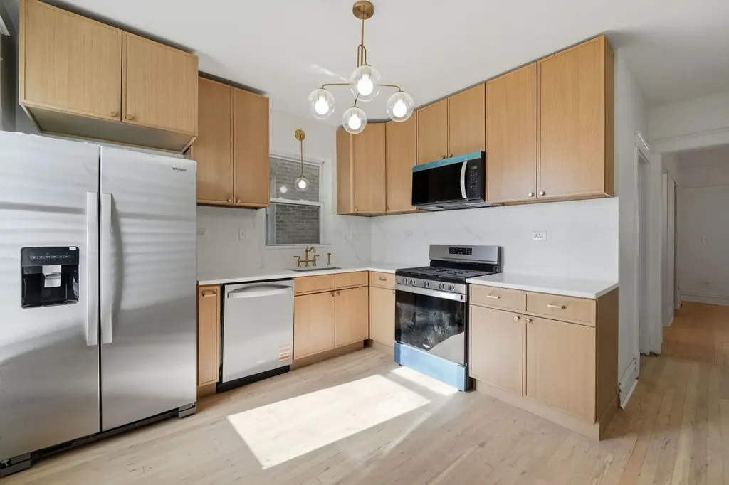 1506 North Lotus Avenue Chicago IL 60651