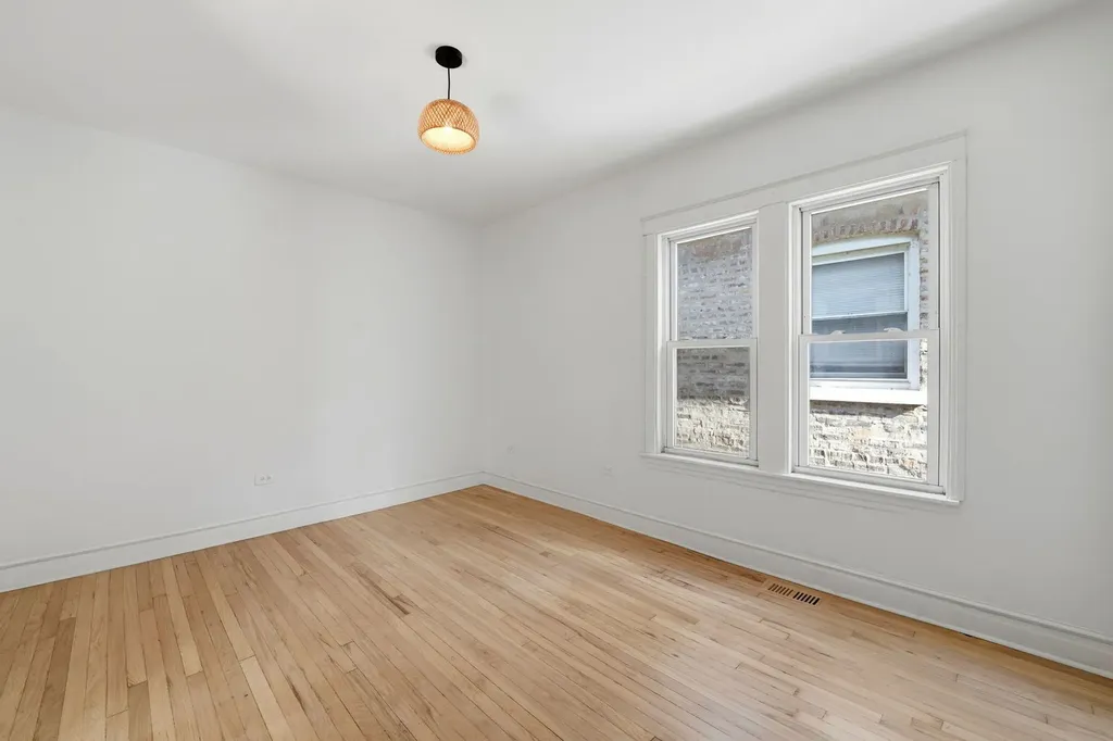 1506 North Lotus Avenue Chicago IL 60651