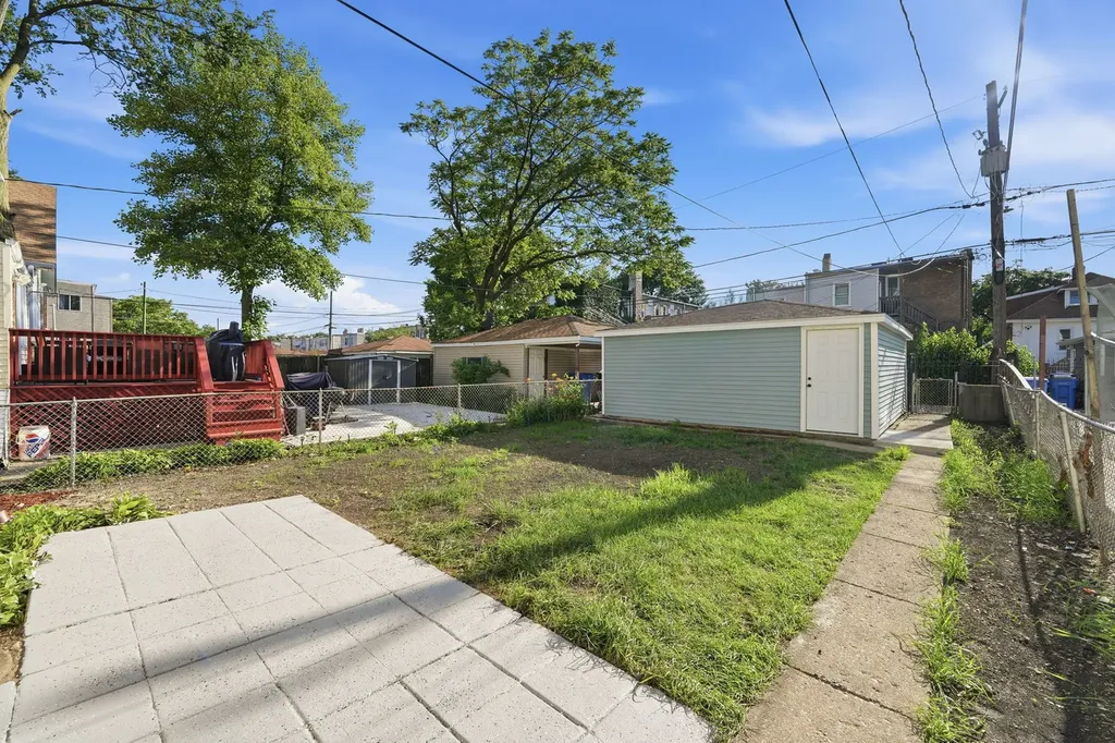 1506 North Lotus Avenue Chicago IL 60651