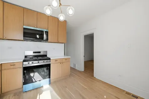 1506 North Lotus Avenue Chicago IL 60651