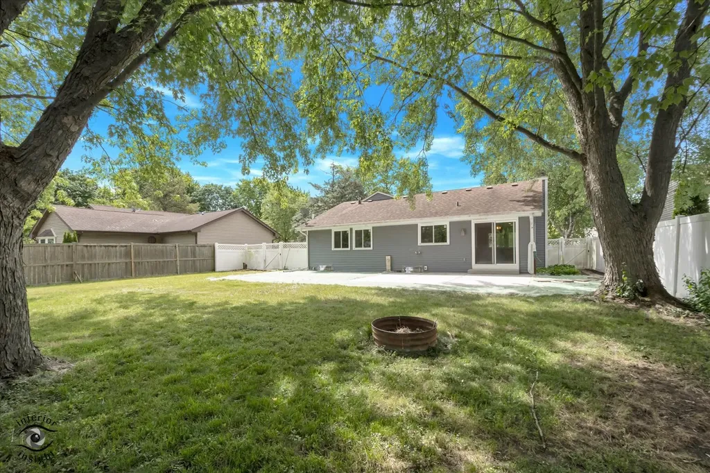 30W150 Foxboro Court Warrenville IL 60555