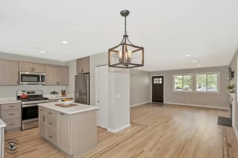 30W150 Foxboro Court Warrenville IL 60555