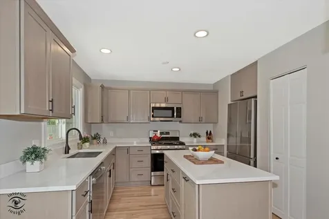 30W150 Foxboro Court Warrenville IL 60555