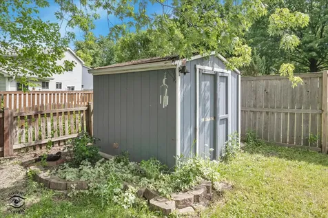 30W150 Foxboro Court Warrenville IL 60555