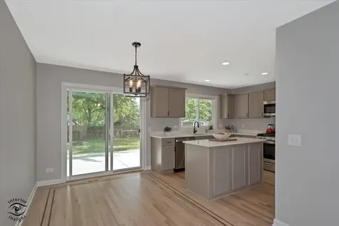 30W150 Foxboro Court Warrenville IL 60555