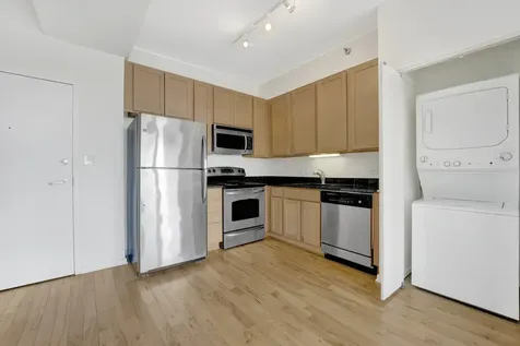 1 East 8th Street Chicago IL 60605