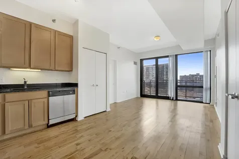1 East 8th Street Chicago IL 60605