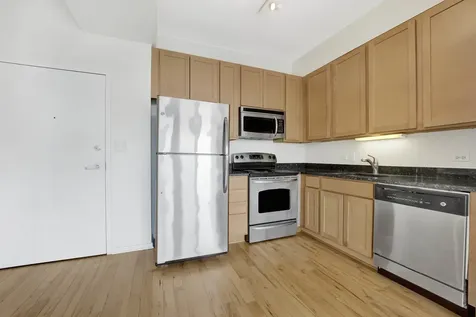 1 East 8th Street Chicago IL 60605