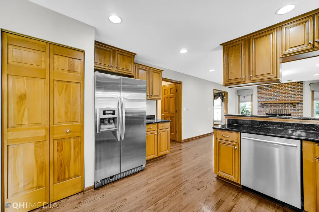 1341 East Thacker Street Schaumburg IL 60173
