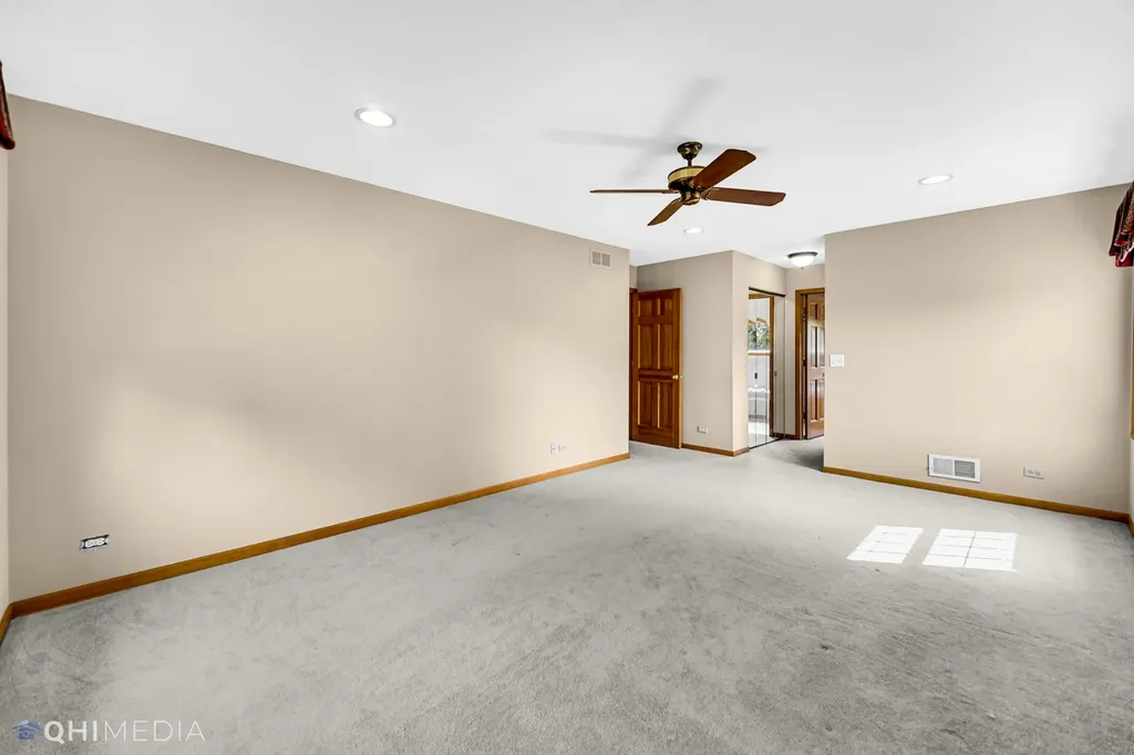 1341 East Thacker Street Schaumburg IL 60173